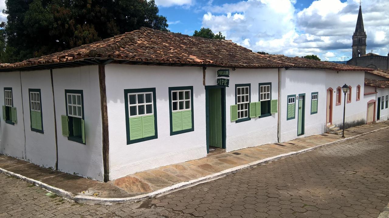 Pousada Do Ipe Goias Exterior photo